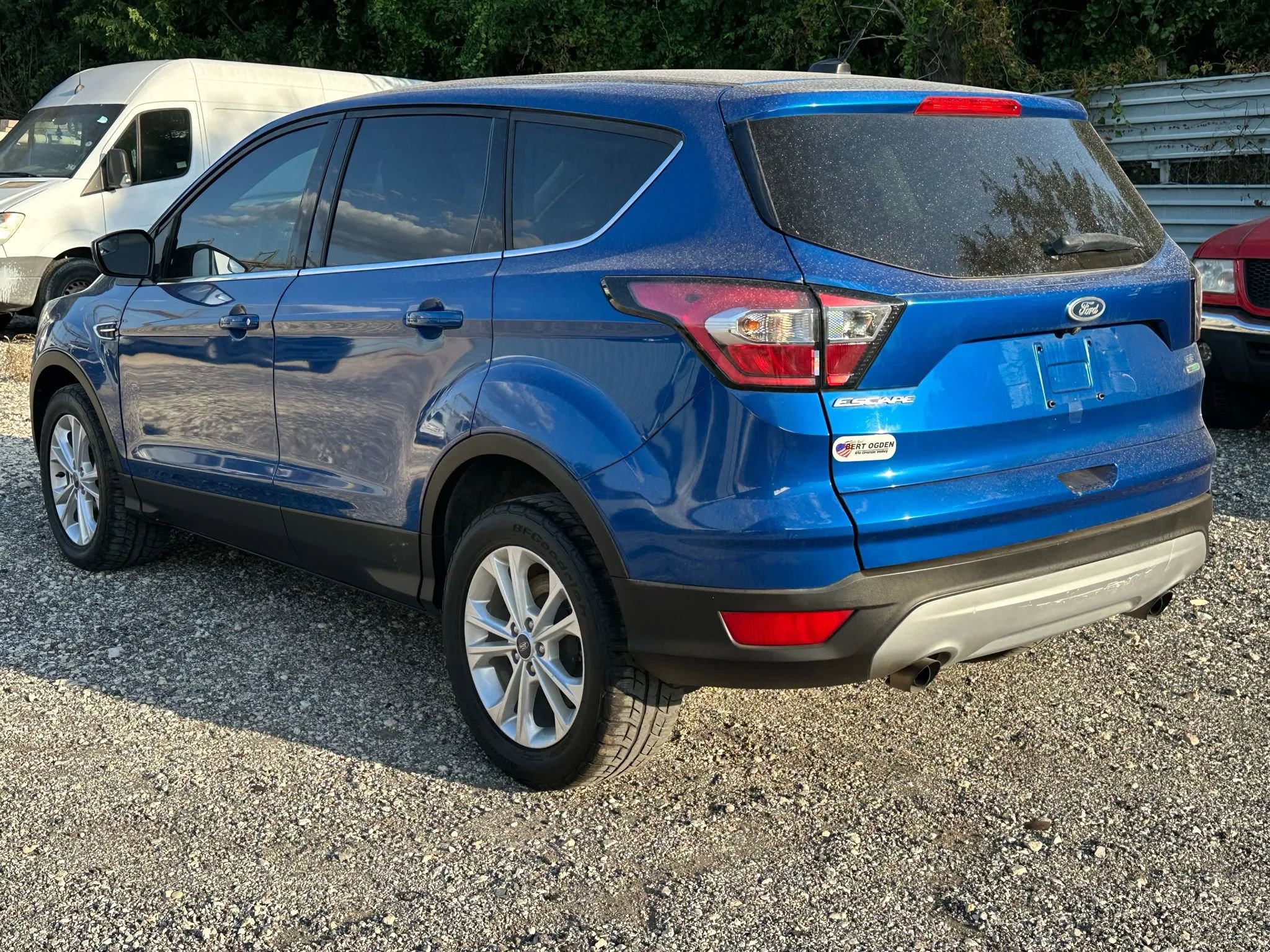 Used 2017 Ford Escape SE image 3