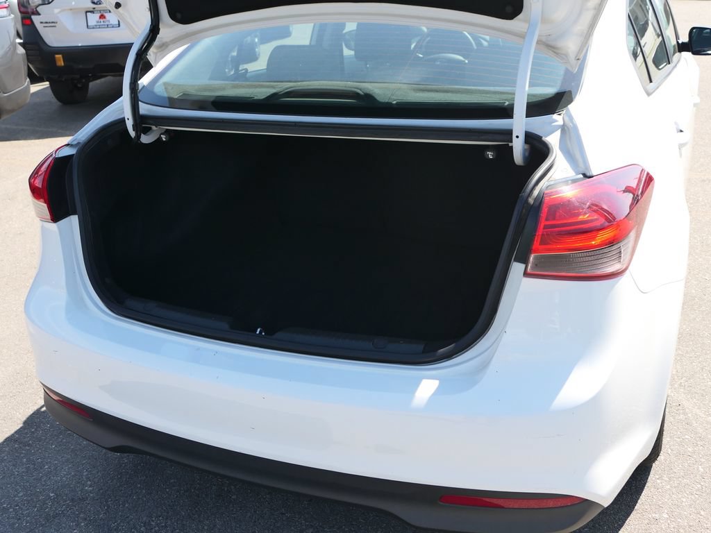 Used 2017 Kia Forte LX FWD image 21