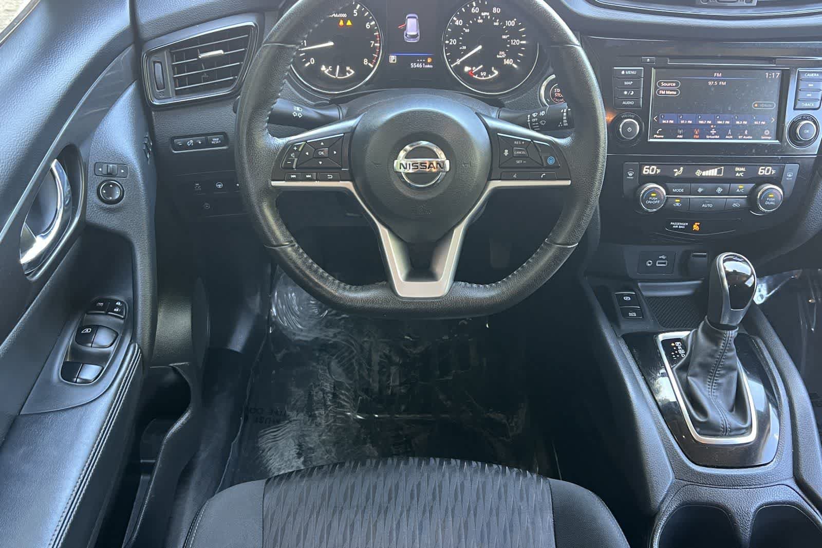 Used 2020 Nissan Rogue SV w/ Premium Package FWD image 15