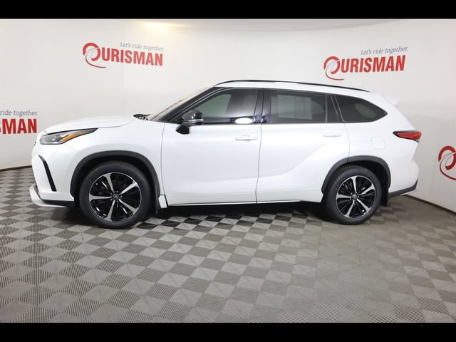 Used 2022 Toyota Highlander XSE AWD/4WD image 17