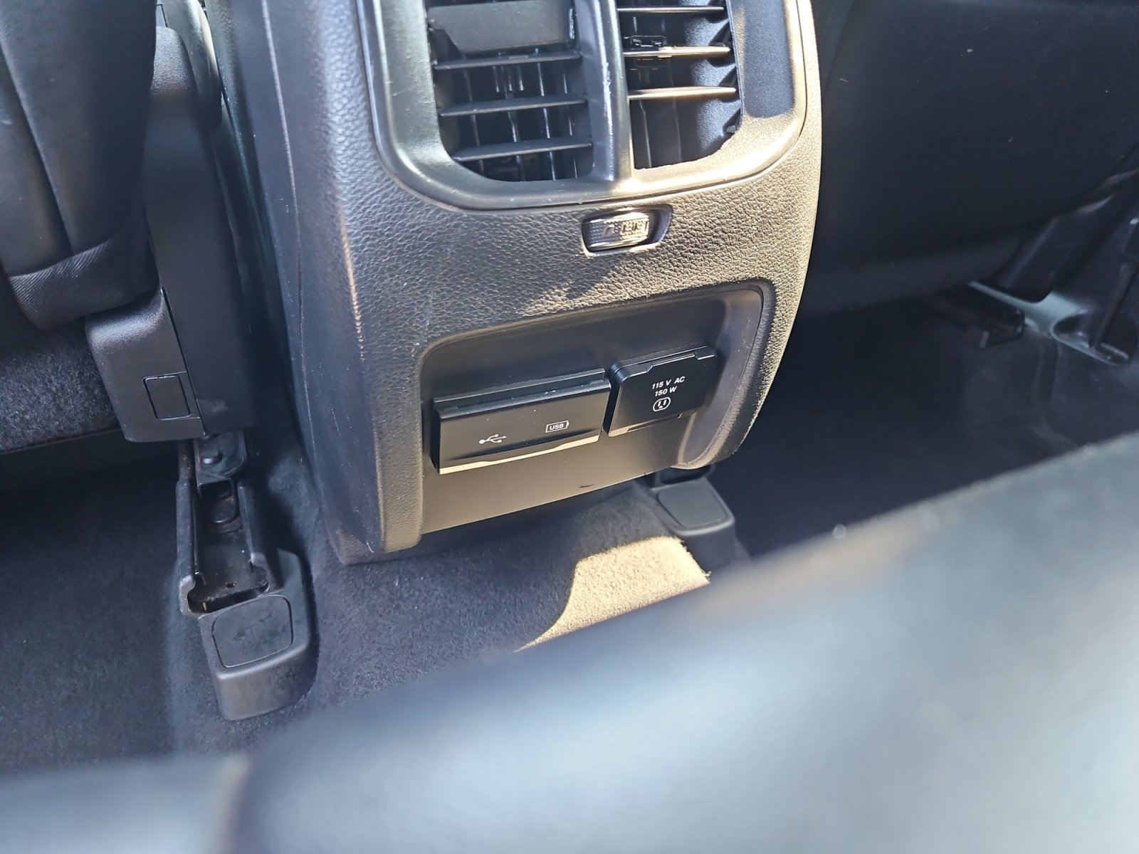 Used 2019 Jeep Cherokee Trailhawk w/ Cold Weather Group AWD/4WD image 13