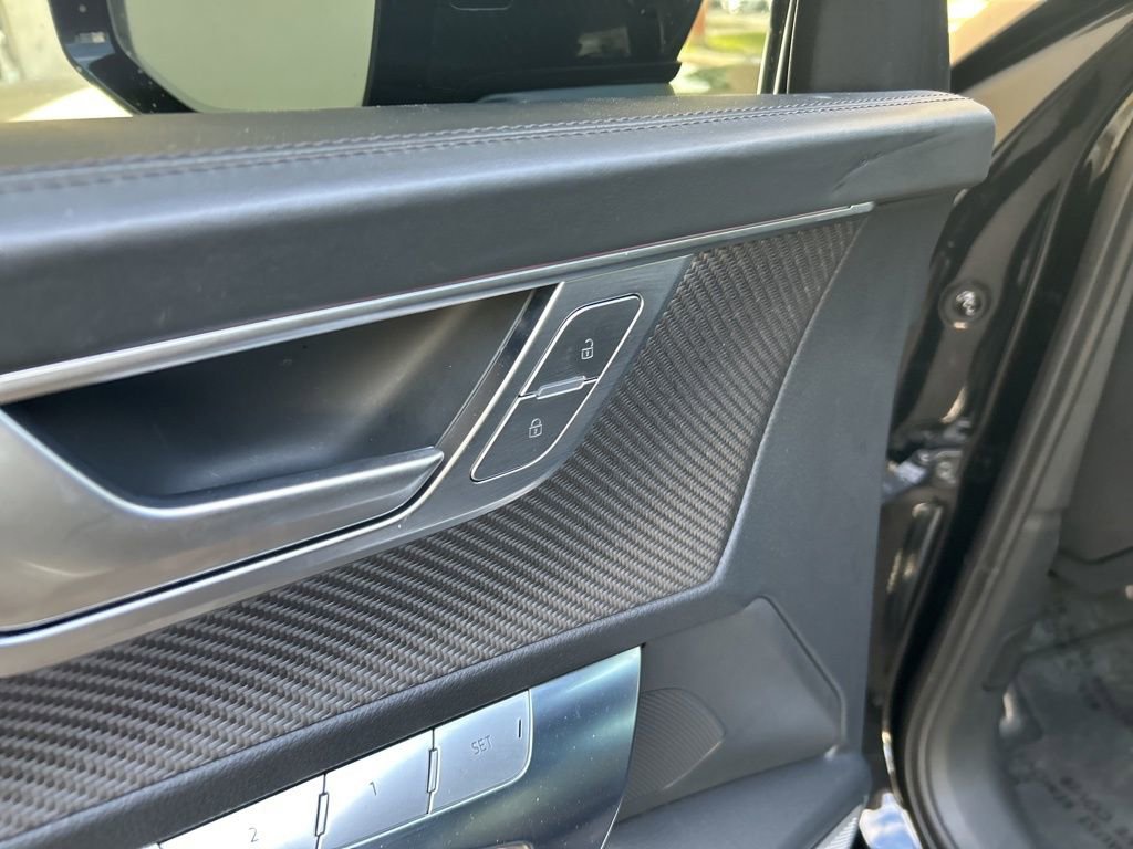 Used 2022 Audi RS 6 w/ Carbon Optic Package AWD/4WD image 48