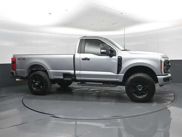Used 2023 Ford F250 XL w/ STX Appearance Package AWD/4WD image 2