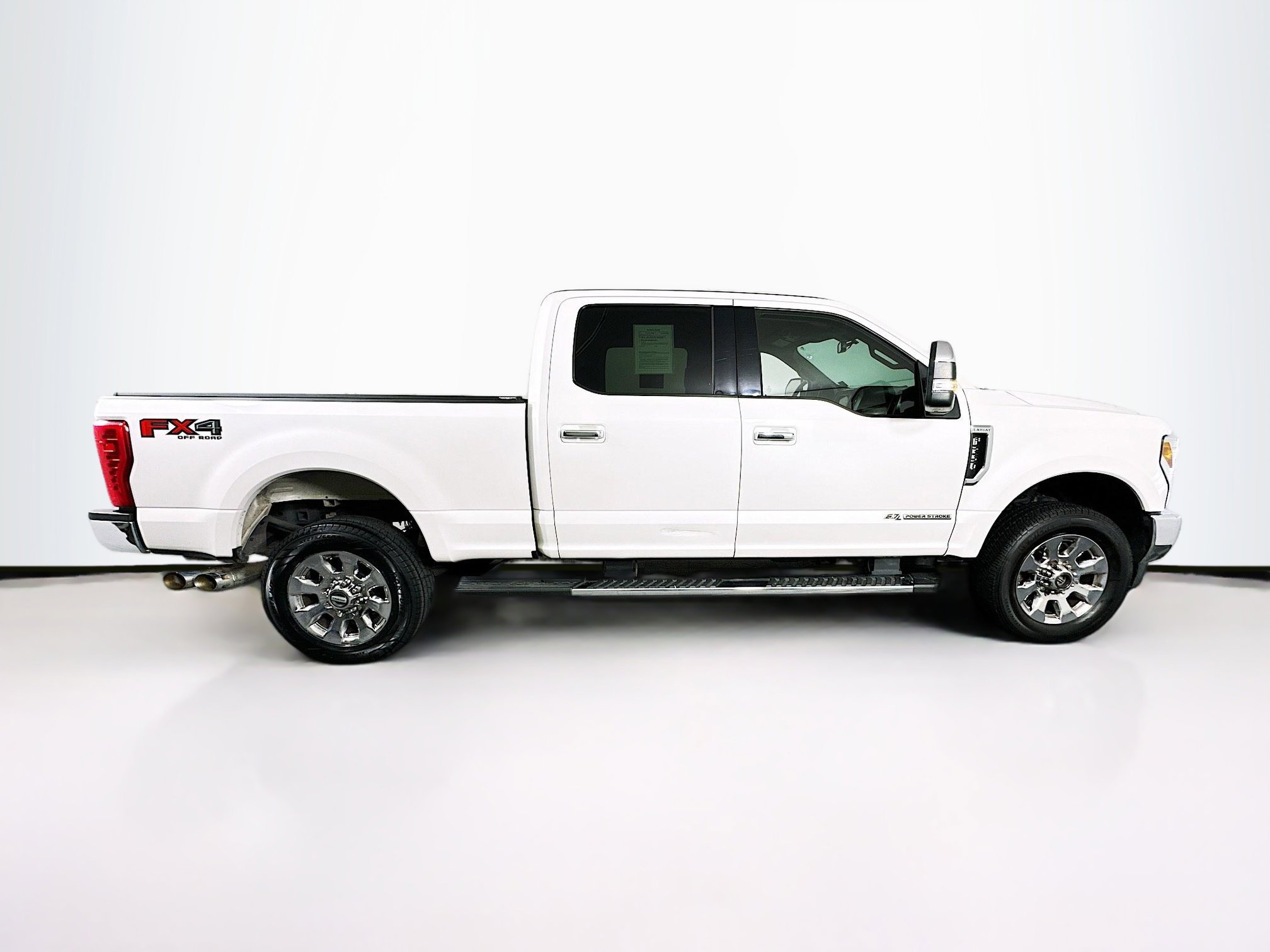 Used 2018 Ford F250 Lariat w/ Chrome Package image 10