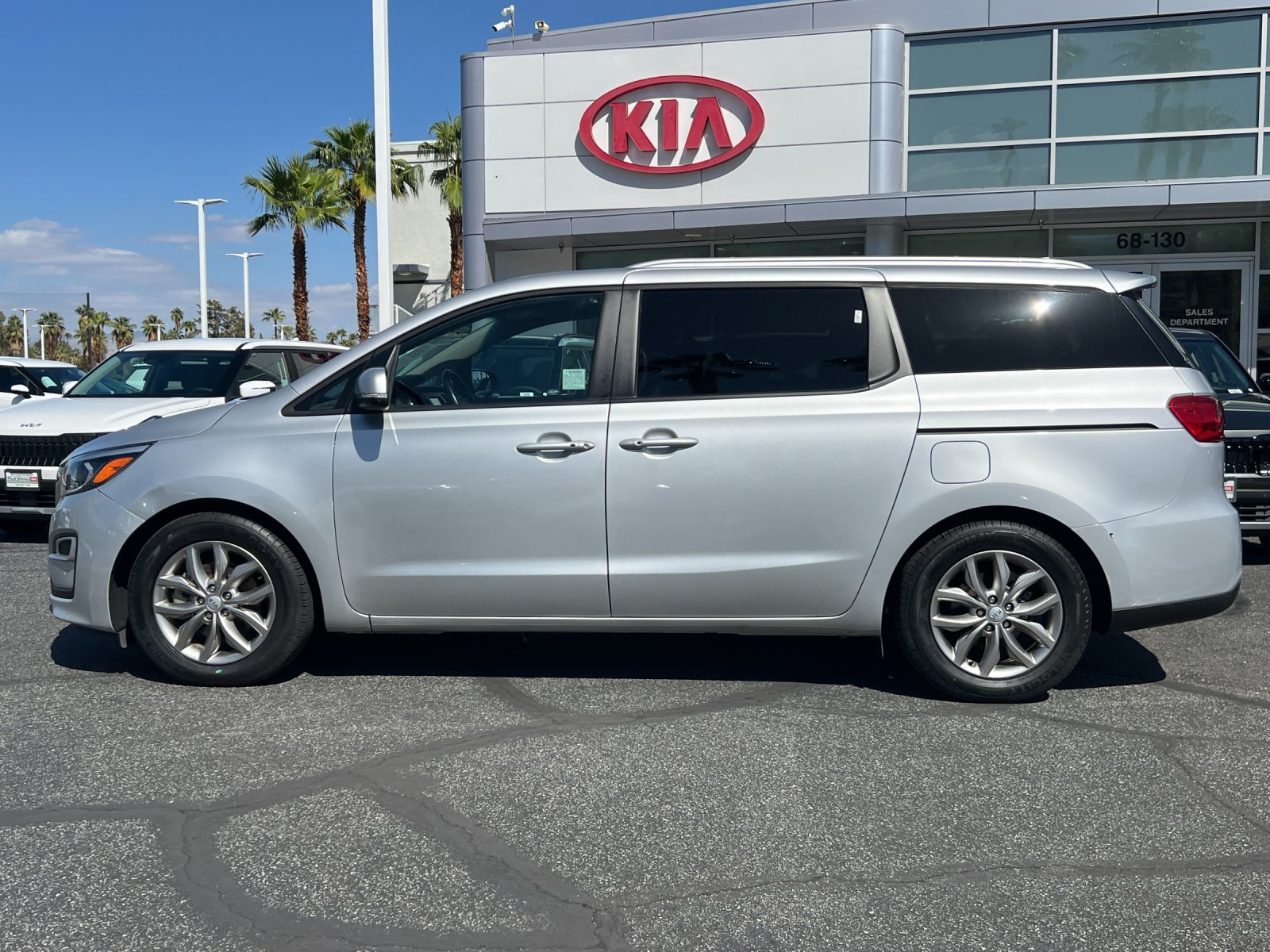 Used 2019 Kia Sedona EX FWD image 6