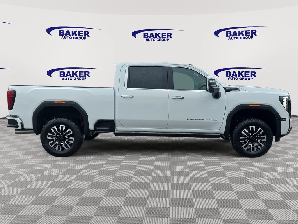 New 2026 GMC Sierra 3500 Denali Ultimate AWD/4WD image 4