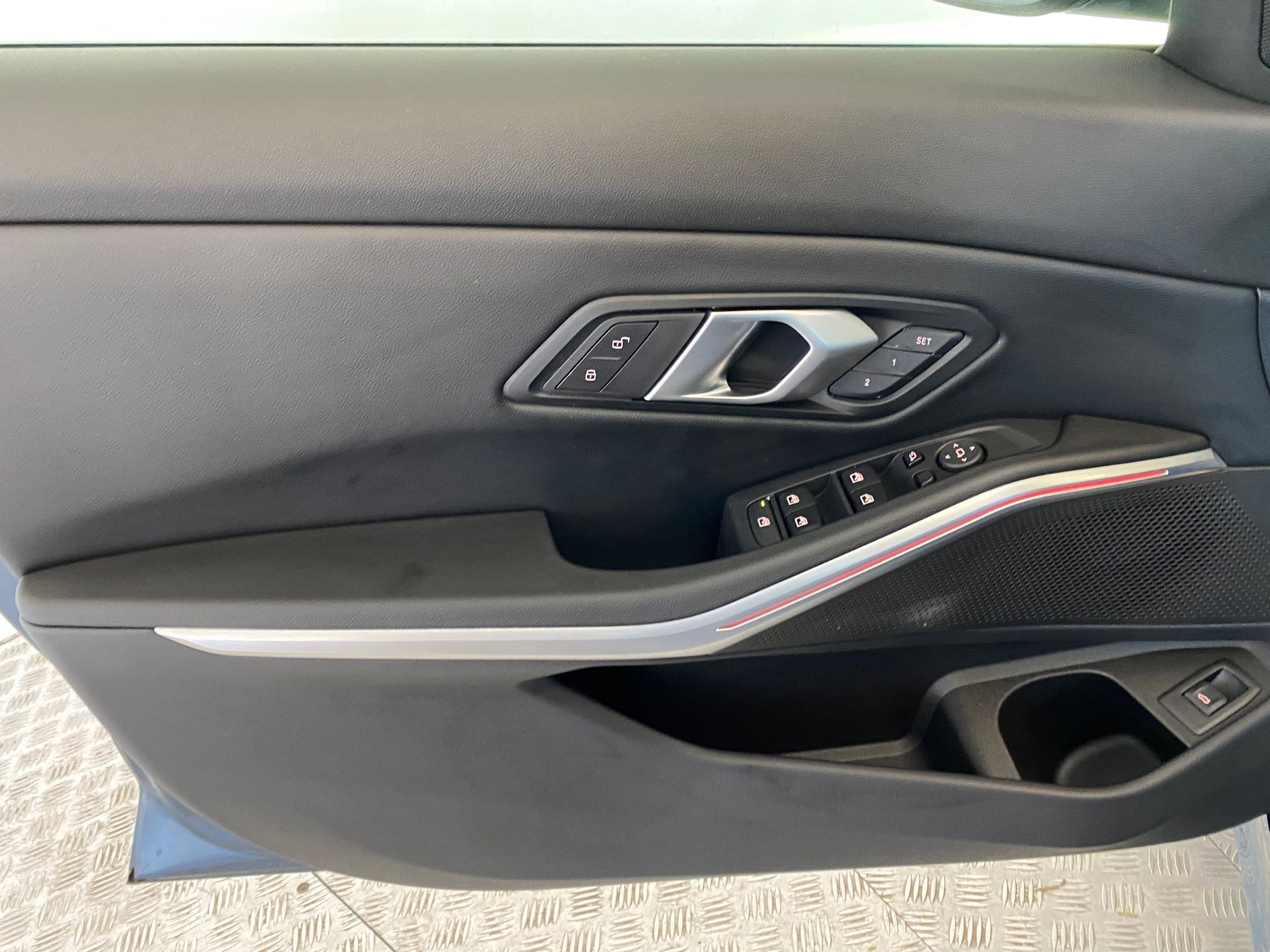 Used 2025 BMW 330i xDrive Sedan image 12