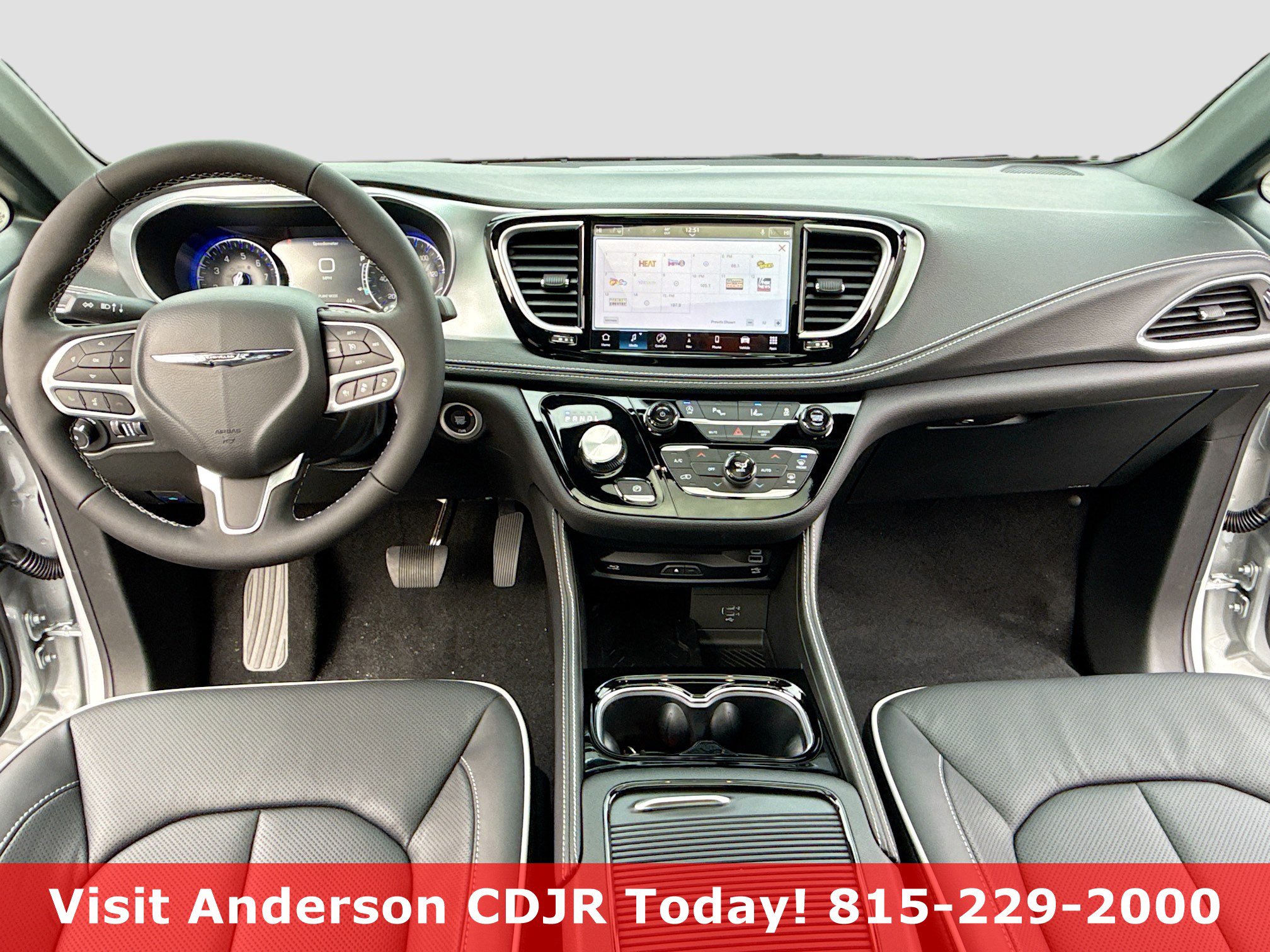 New 2026 Chrysler Pacifica Limited w/ Uconnect Theater Family Group image 3