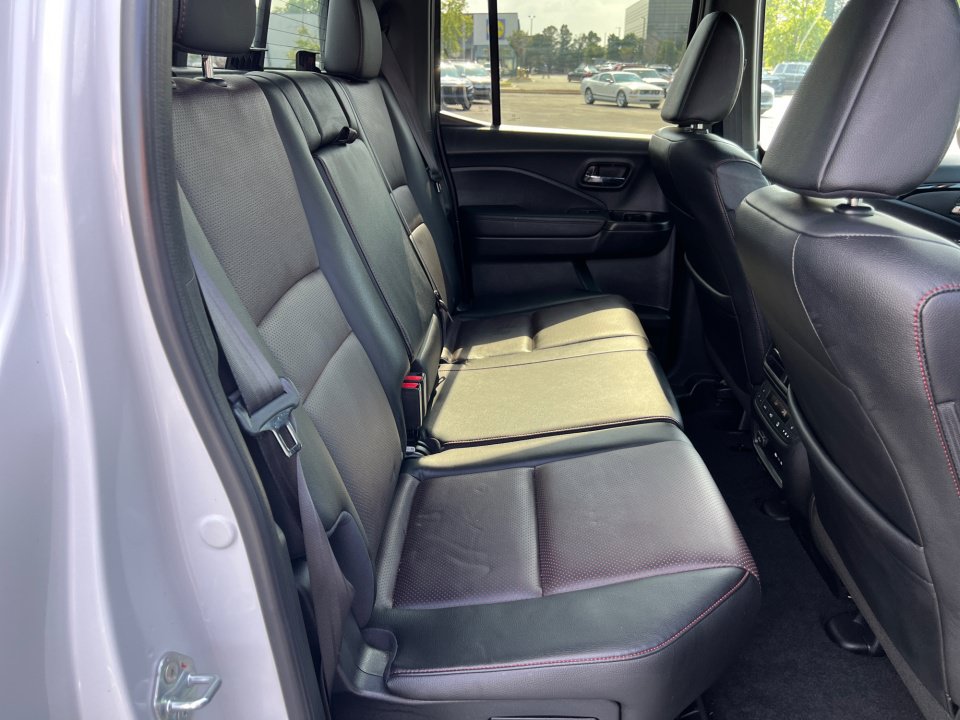 Certified 2024 Honda Ridgeline Black Edition image 29