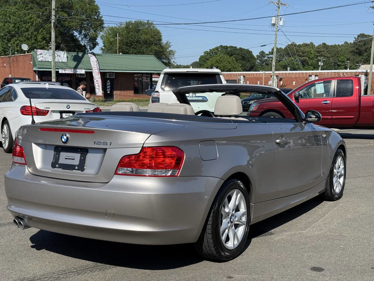 Used 2009 BMW 128i Convertible RWD image 8