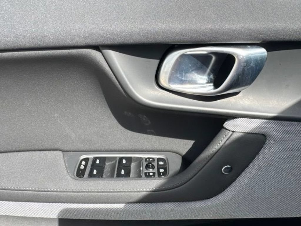 Used 2022 Polestar Polestar 2 FWD image 33