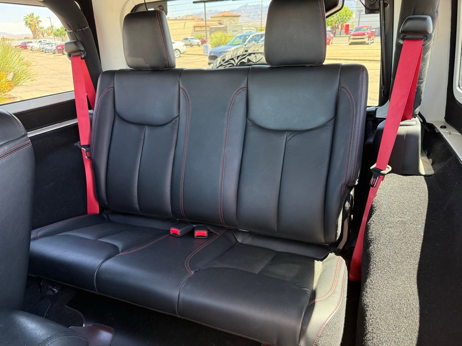 Used 2017 Jeep Wrangler Rubicon AWD/4WD image 36