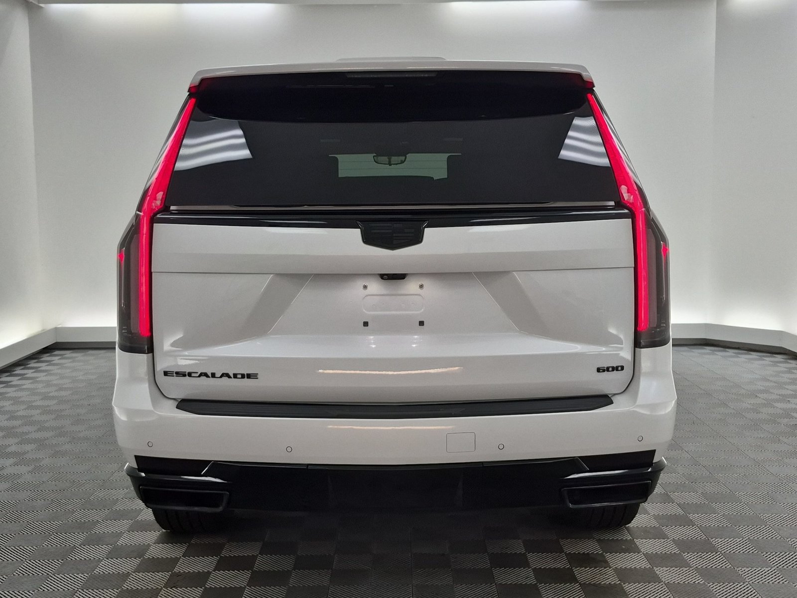 Used 2024 Cadillac Escalade Sport Platinum AWD/4WD image 11