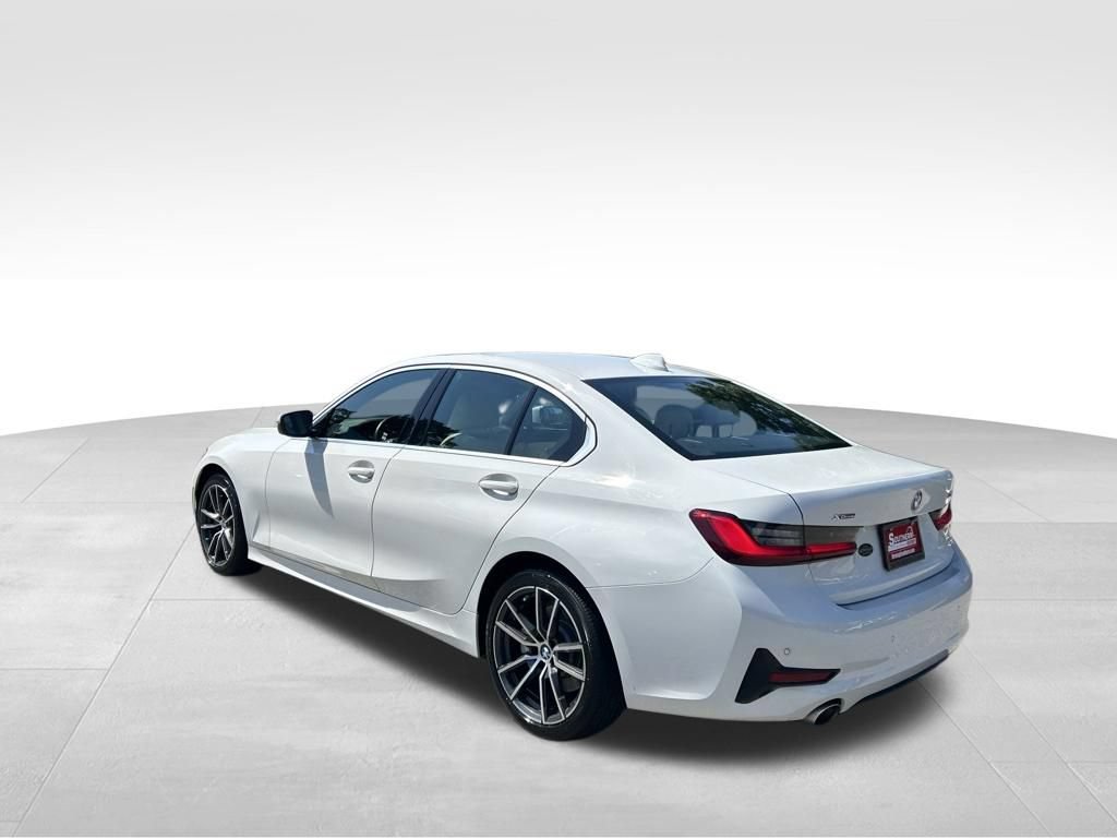 Used 2021 BMW 330i xDrive Sedan w/ Driving Assistance Package AWD/4WD image 3