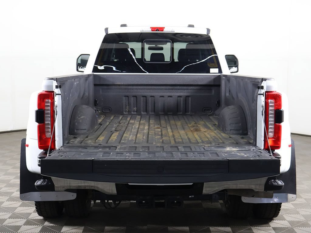 Used 2023 Ford F450 Lariat w/ Lariat Ultimate Package AWD/4WD image 24