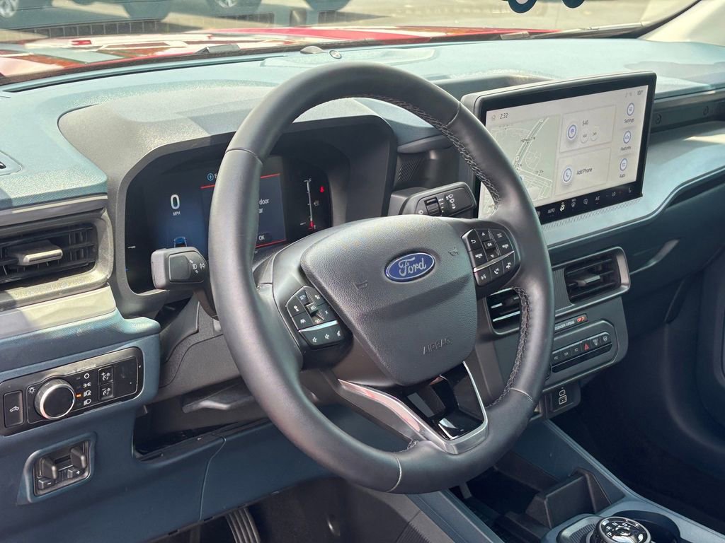 Used 2025 Ford Maverick Lariat w/ Black Appearance Package AWD/4WD image 9