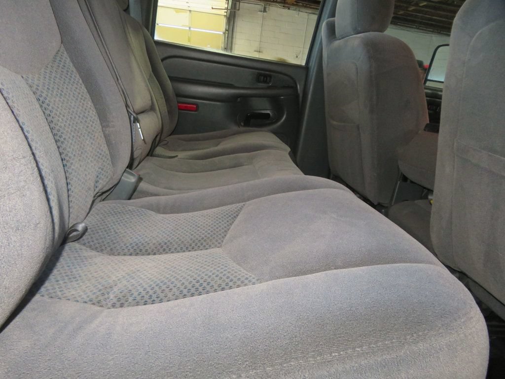 Used 2006 Chevrolet Silverado 2500 LT w/ Heavy-Duty Power Package AWD/4WD image 29