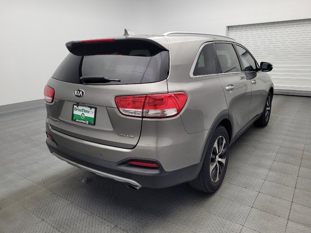Used 2017 Kia Sorento EX image 9