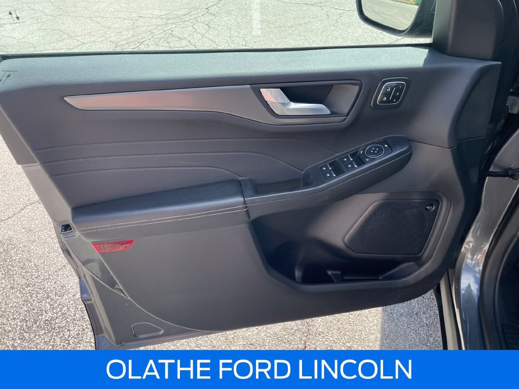 Used 2023 Ford Escape Active w/ Tech Pack #2 AWD/4WD image 12