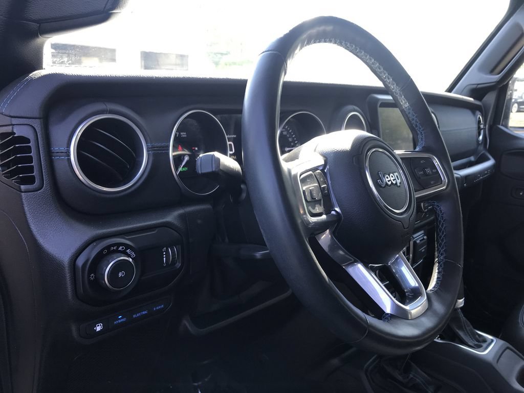 Used 2023 Jeep Wrangler Unlimited Rubicon 4xe w/ Cold Weather Group AWD/4WD image 21