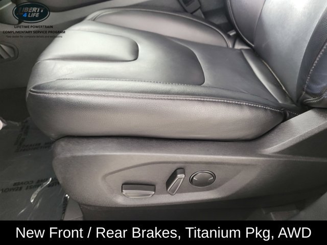 Used 2022 Ford Edge Titanium AWD/4WD image 14