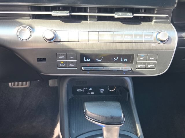 Used 2024 Hyundai Kona SEL AWD/4WD image 23