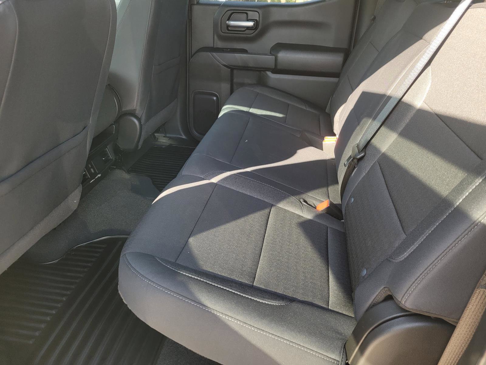 New 2026 Chevrolet Silverado 1500 Custom RWD image 8