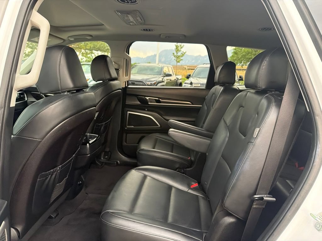 Used 2025 Kia Telluride S AWD/4WD image 19