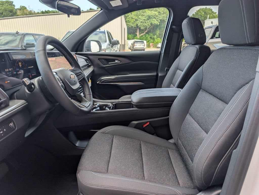 New 2026 Chevrolet Traverse LT FWD image 15