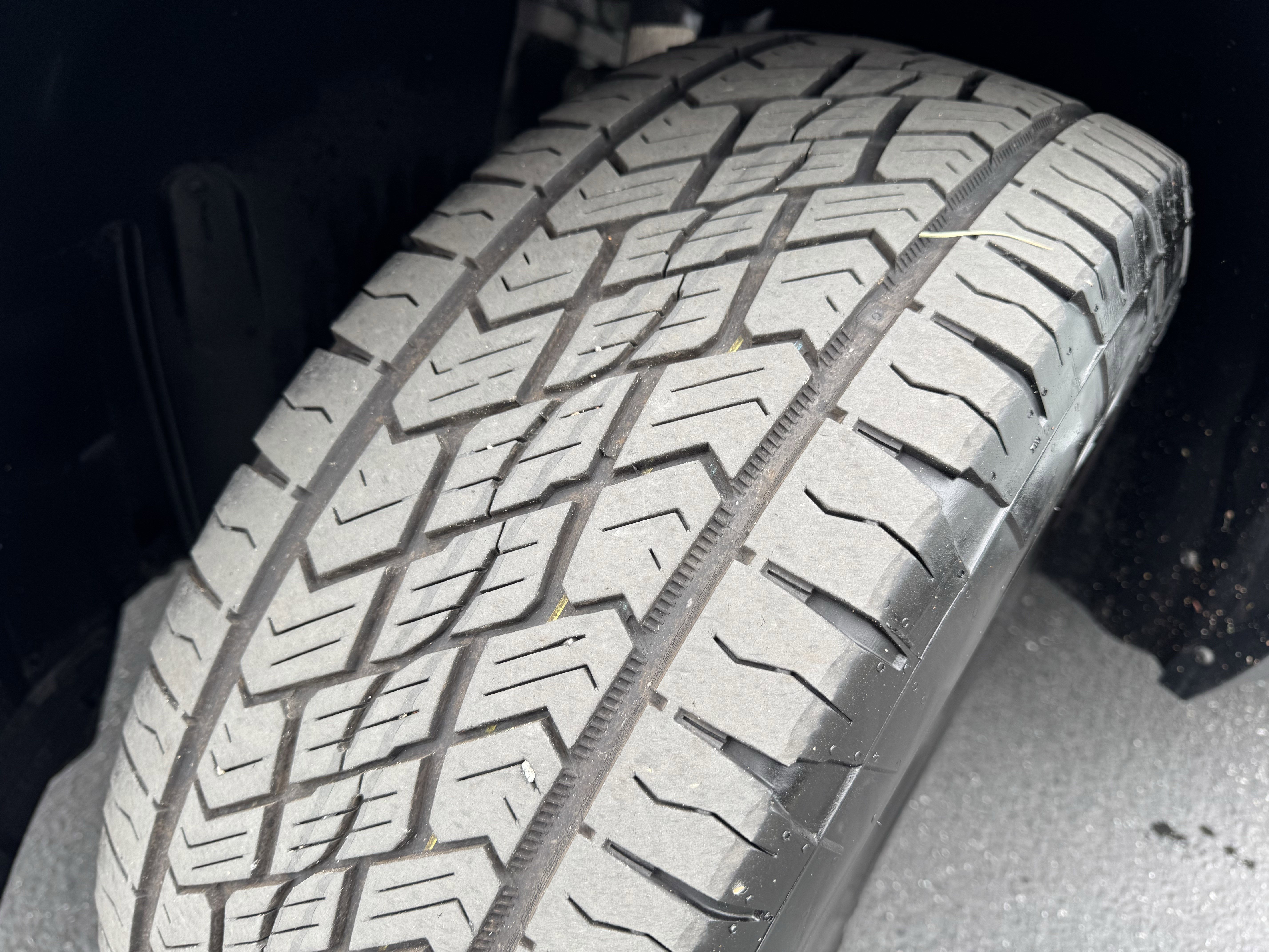 Certified 2024 Volkswagen Atlas Peak Edition SE image 13