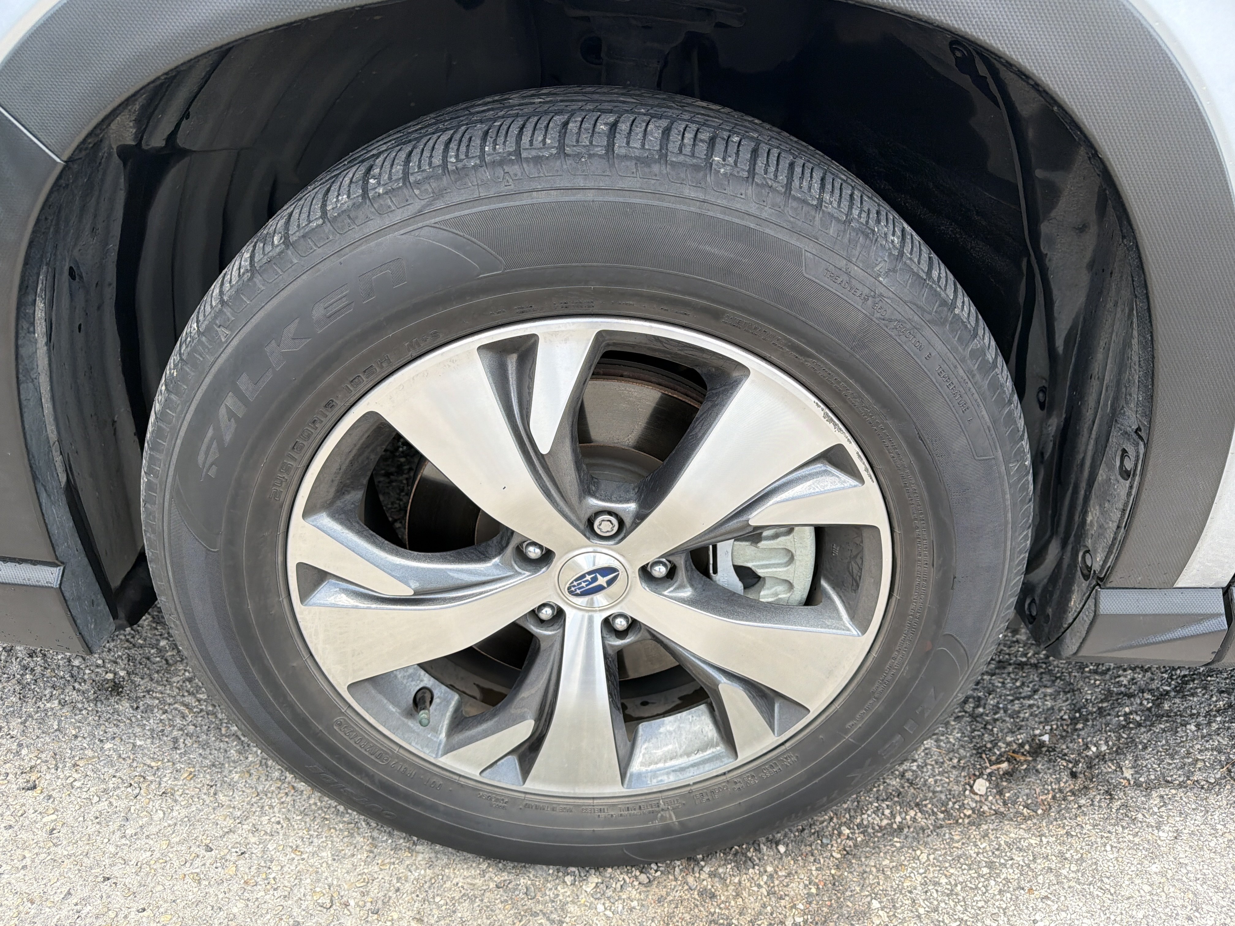 Certified 2023 Subaru Ascent Premium w/ Convenience Package AWD/4WD image 9