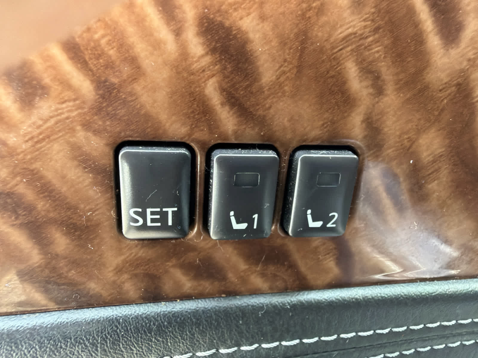 Used 2020 Nissan Armada SL w/ Premium Package AWD/4WD image 17