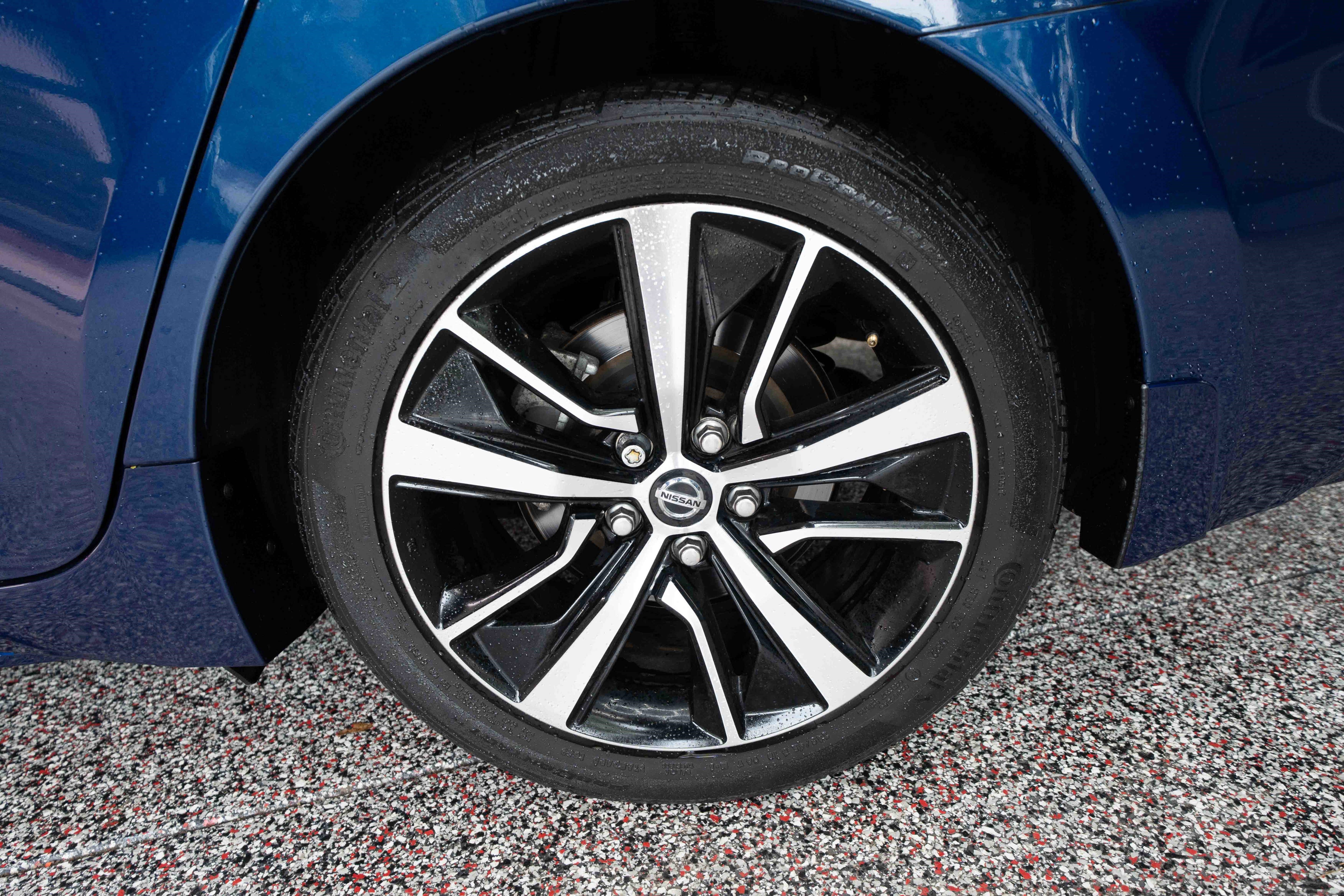 Used 2022 Nissan Maxima SV w/ Floor Mat Group image 28
