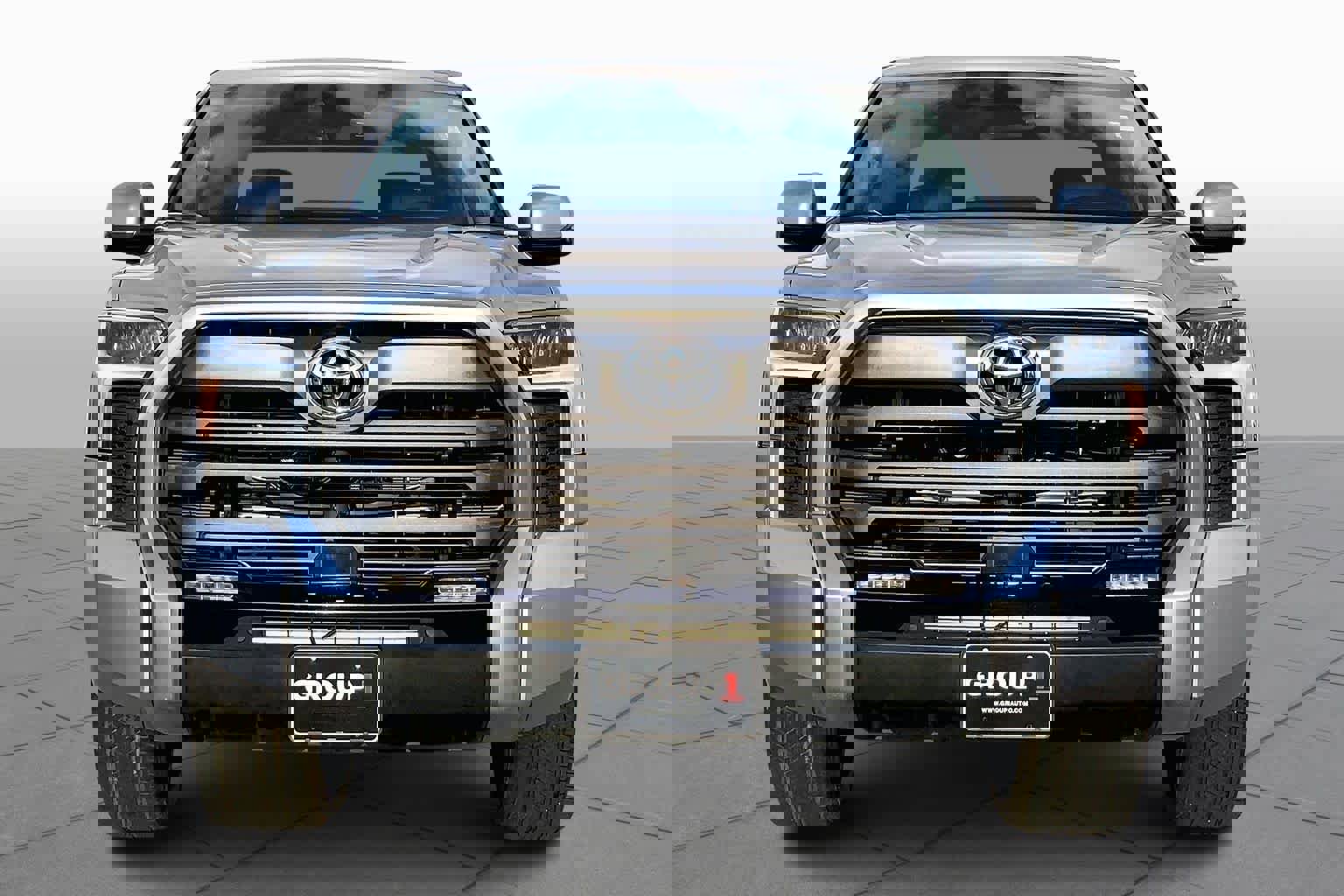 Used 2024 Toyota Tundra Limited w/ Power Package image 5