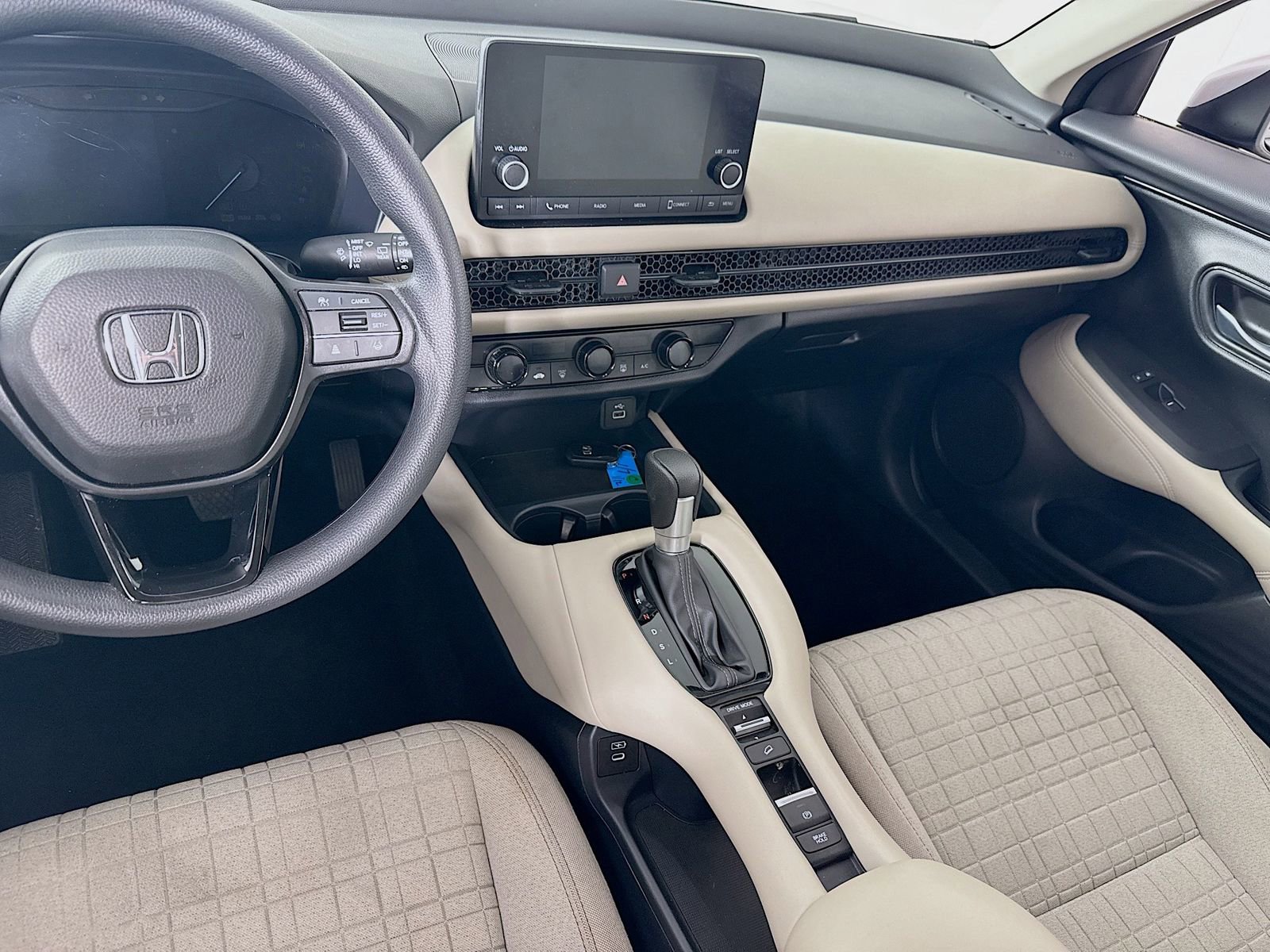 Used 2024 Honda HR-V LX image 19