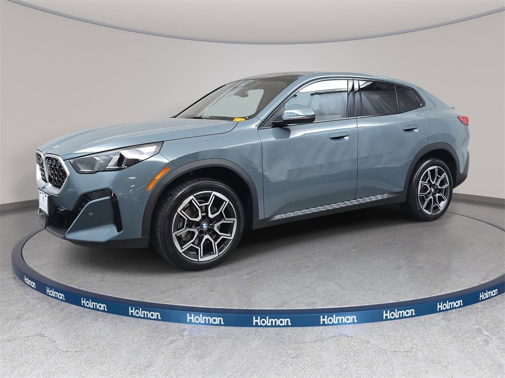 Used 2025 BMW X2 xDrive28i w/ Convenience Package image 1