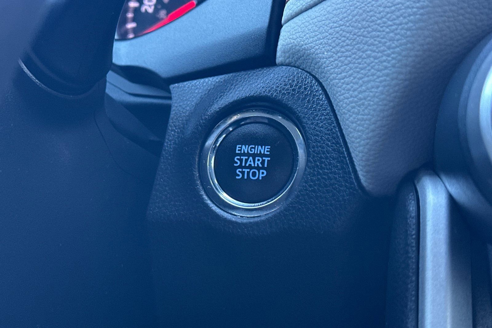 Certified 2022 Toyota RAV4 XLE w/ Convenience Package image 22