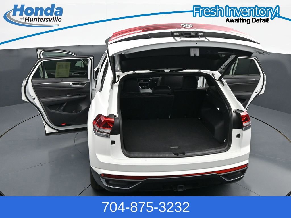 Used 2025 Volkswagen Atlas Cross Sport SE FWD image 47