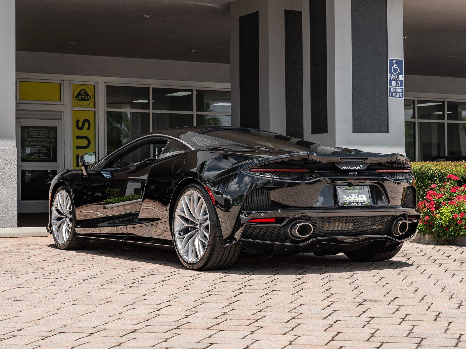 Used 2025 McLaren GTS RWD image 39