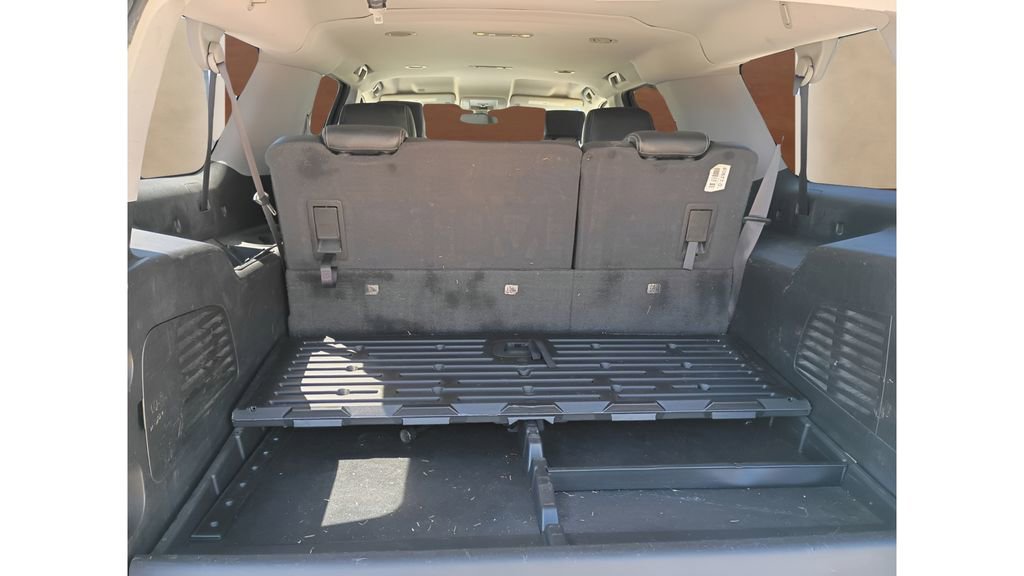 Used 2016 GMC Yukon XL SLE w/ Convenience Package image 16