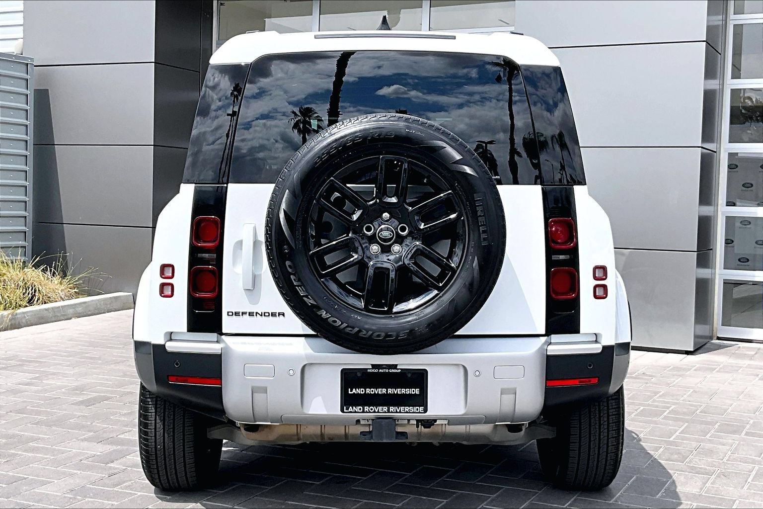 Used 2024 Land Rover Defender 110 S AWD/4WD image 4