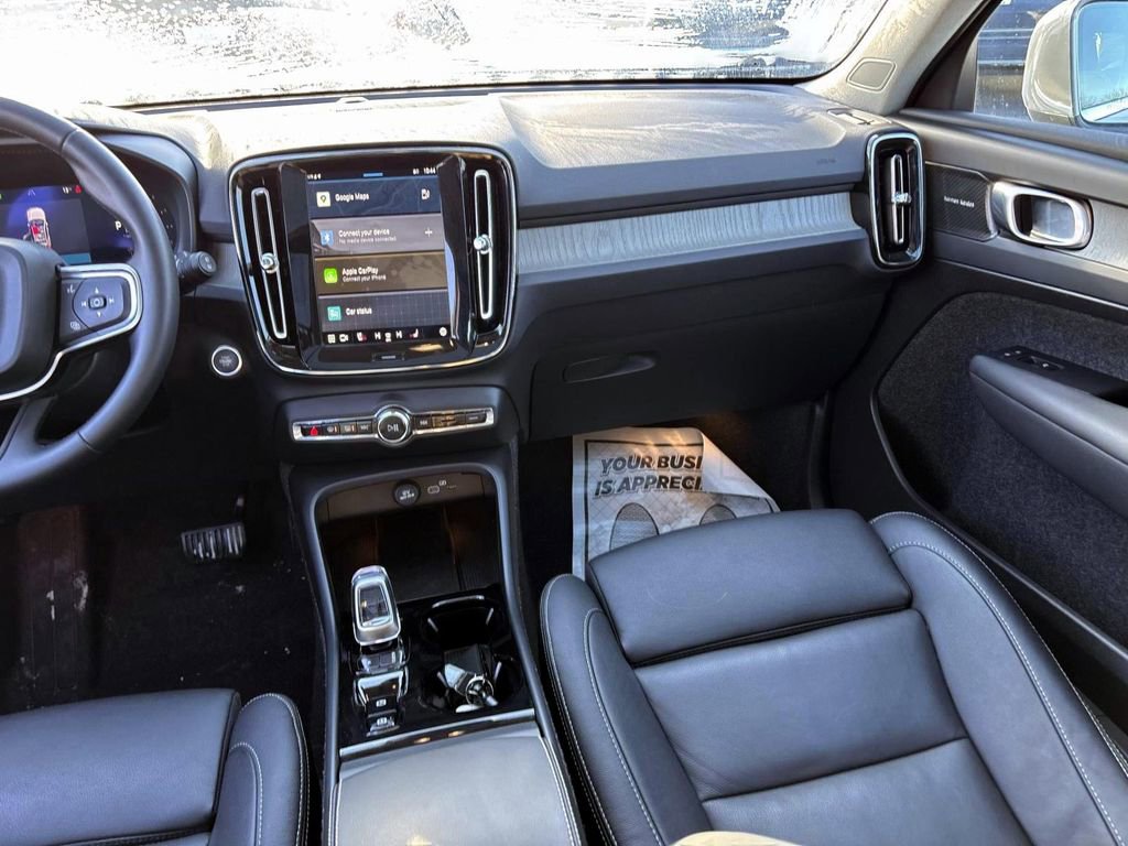 New 2025 Volvo XC40 B5 Plus w/ Protection Package Premier image 31