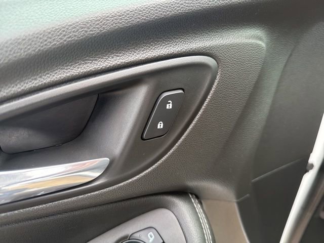 Used 2021 Buick Encore GX Preferred w/ Cold Weather Comfort Package image 11