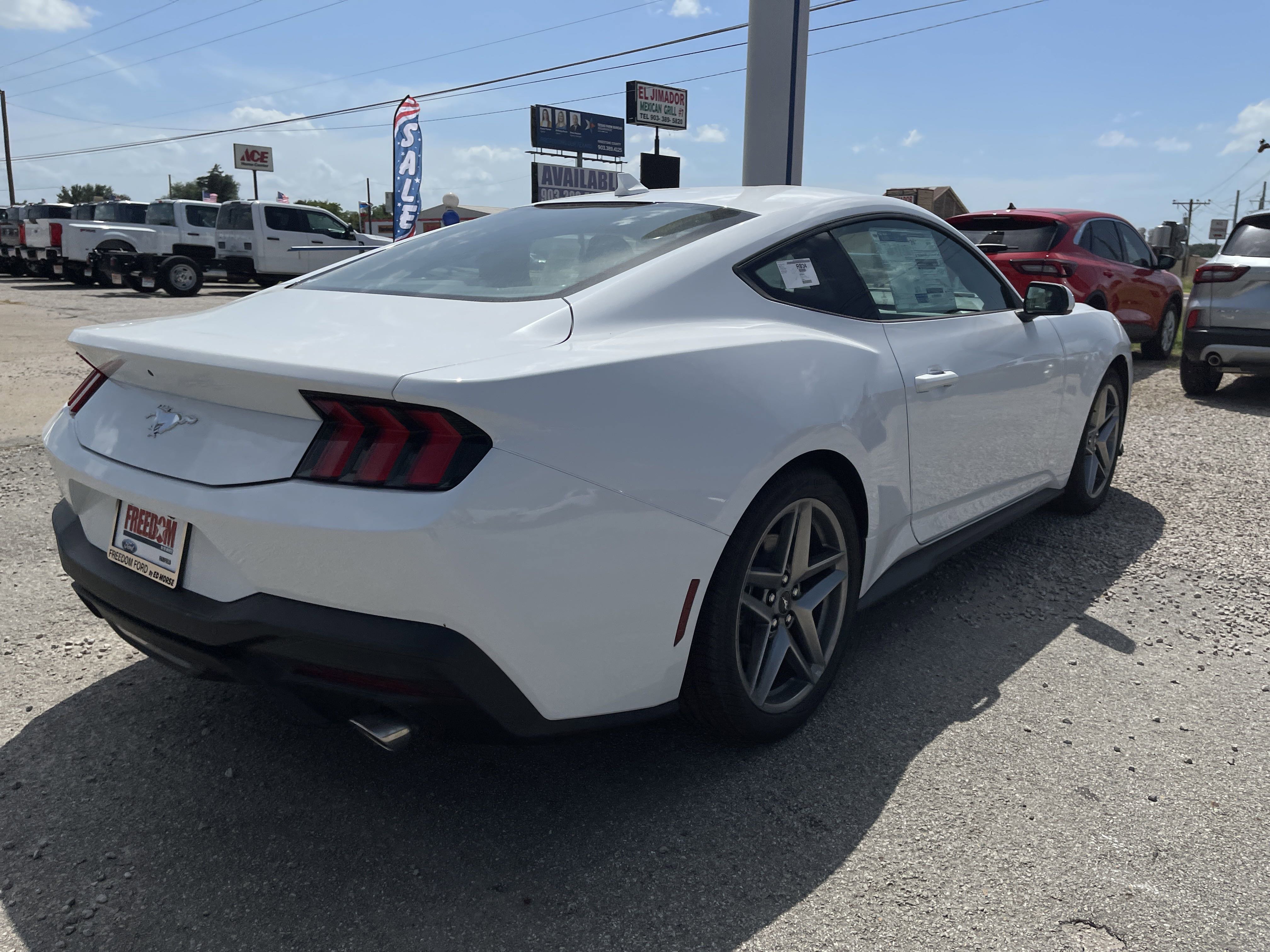 New 2025 Ford Mustang Coupe image 4
