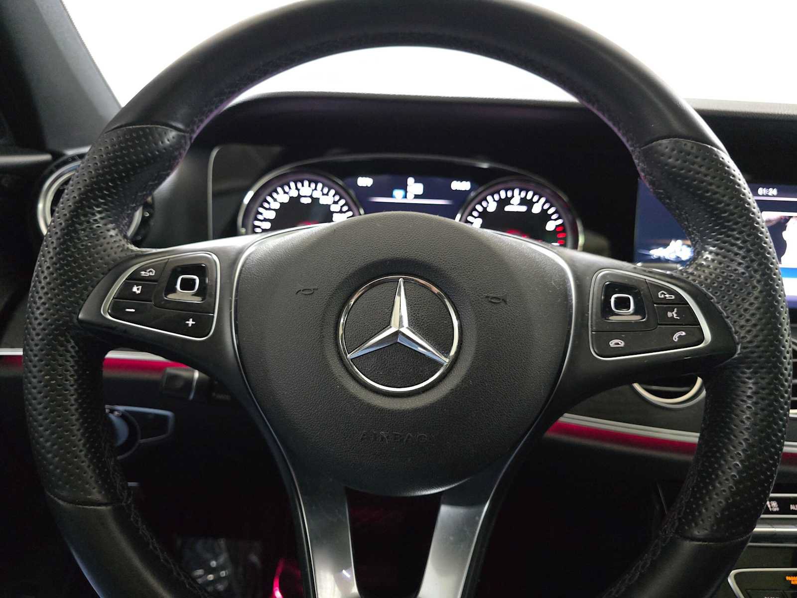 Certified 2017 Mercedes-Benz E 300 4MATIC image 26