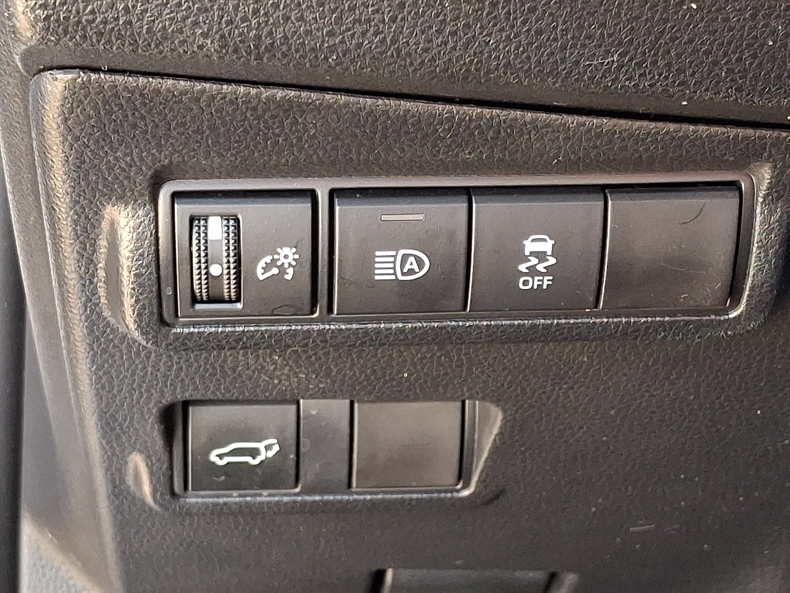 Certified 2026 Toyota Corolla Cross XLE w/ Convenience Package AWD/4WD image 28