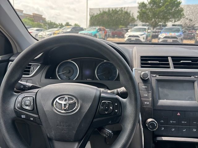 Used 2016 Toyota Camry LE image 10