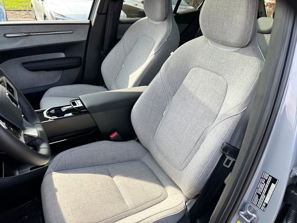 Used 2025 Volvo EX30 Ultra w/ Climate Package AWD/4WD image 16