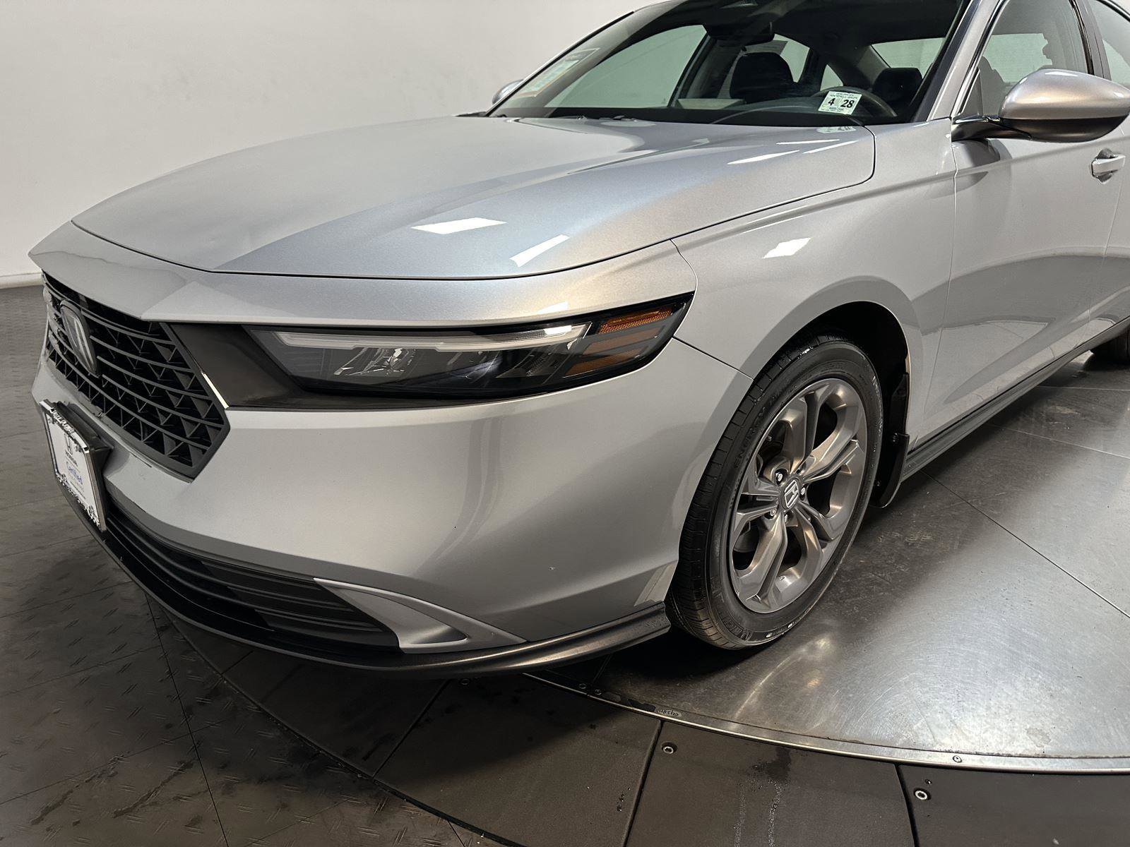 Certified 2023 Honda Accord EX image 7