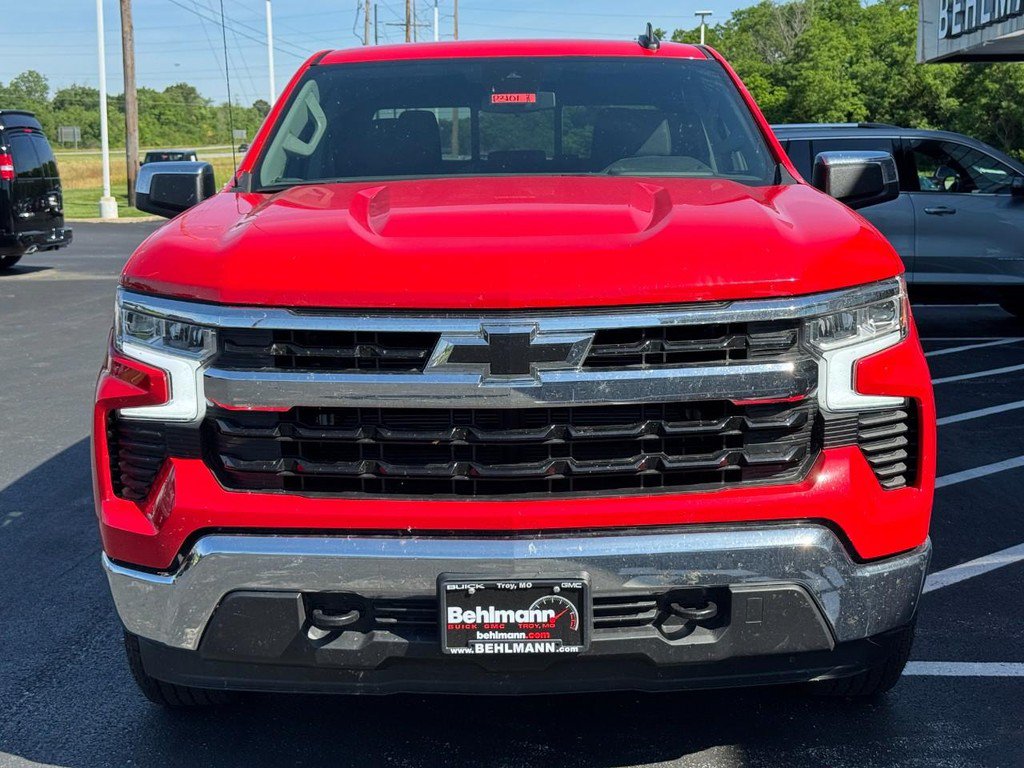 Used 2024 Chevrolet Silverado 1500 LT w/ Z71 Off-Road Package AWD/4WD image 13